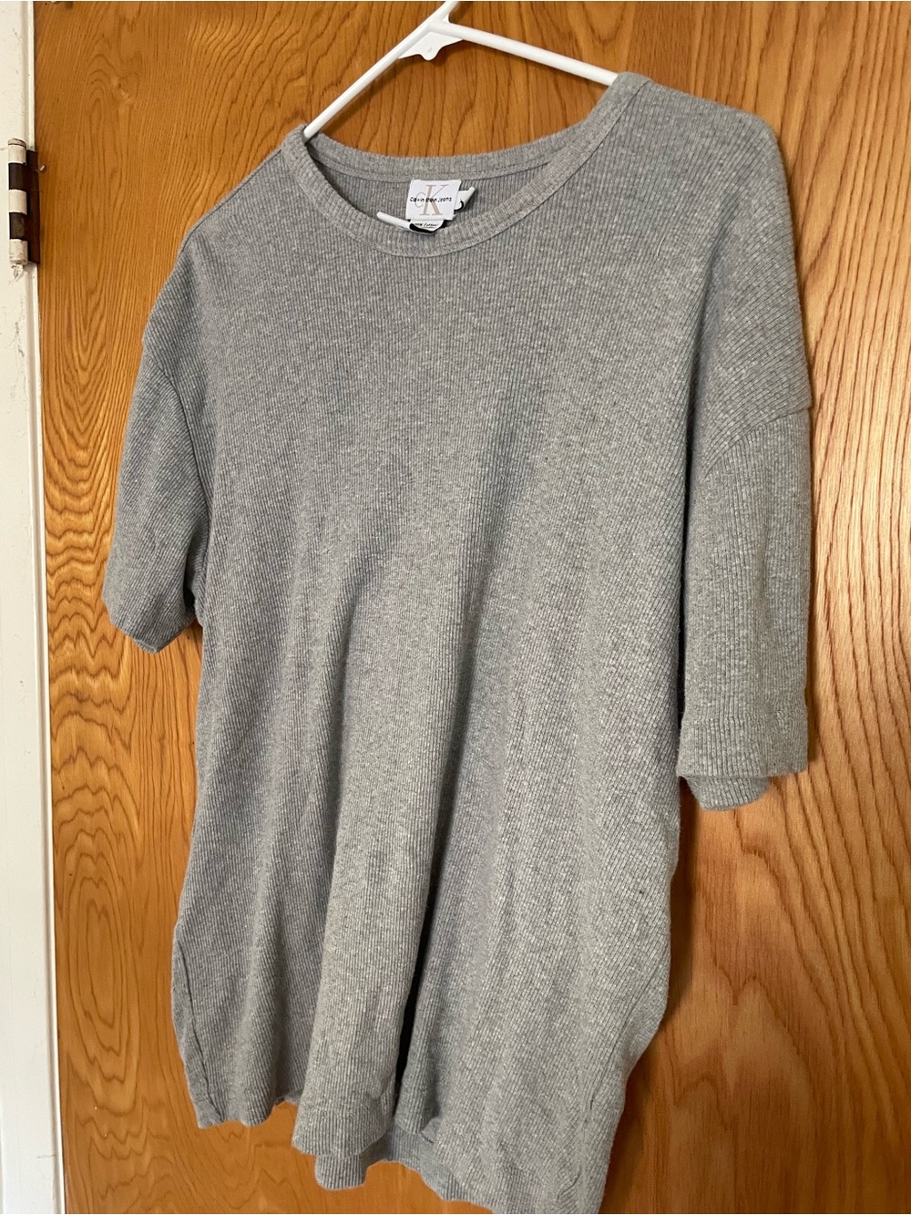 Calvin Klein jeans vintage Lightweight Gray Knit Short Sleeve shirt